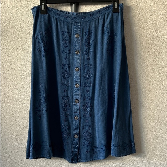 Soft Surroundings Navy Embroidered A-Line Skirt size XS NEW - Picture 1 of 5